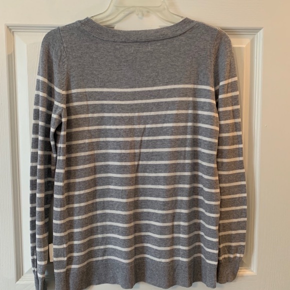 Striped sweater - Picture 4 of 4